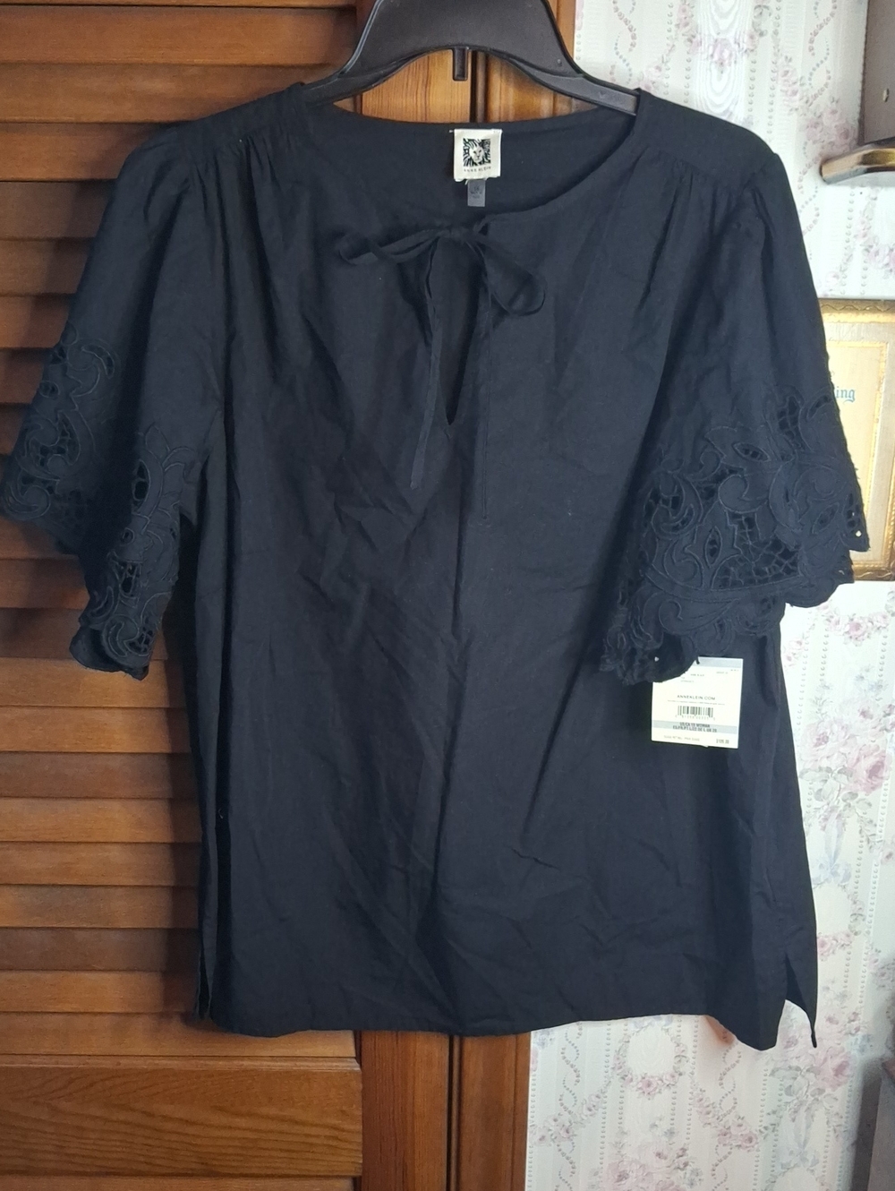 Anne Klein 1X NWT Black Cutout Sleeve